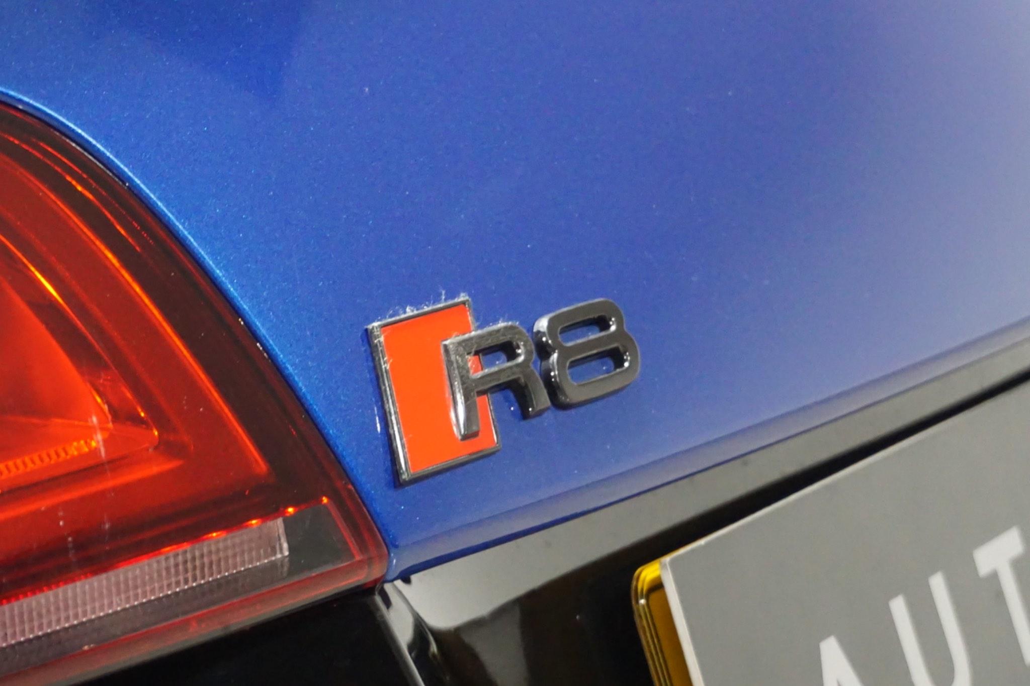 Audi R8 5.2 FSI V10 Spyder S Tronic quattro Euro 5 2dr